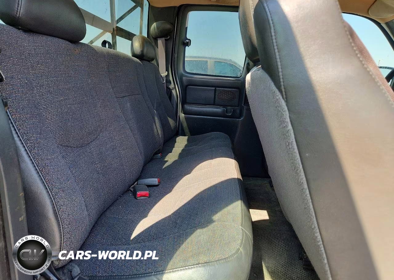 2004 Chevrolet Silverado C1500 VIN:1GCEC19V44E317239 - 10