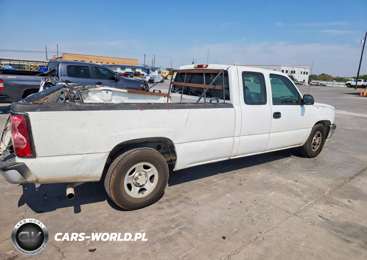 2004 Chevrolet Silverado C1500 VIN:1GCEC19V44E317239 - 3