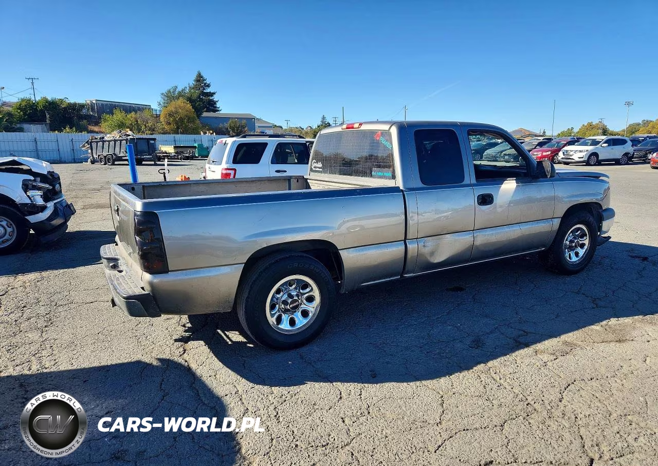2003 Chevrolet Silverado C1500 VIN:1GCEC19V13Z331963 - 3