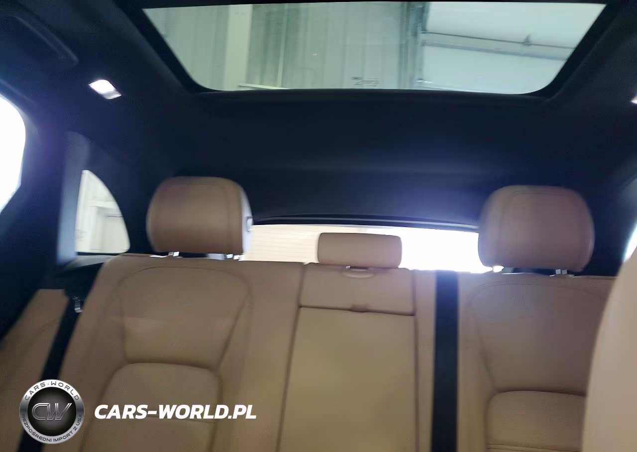 2017 Jaguar F-Pace Prestige VIN:SADCK2BV5HA897161 - 10
