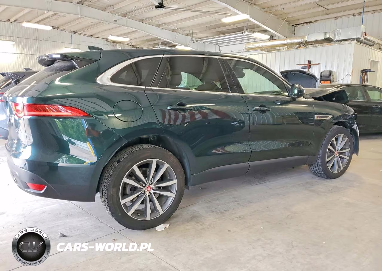 2017 Jaguar F-Pace Prestige VIN:SADCK2BV5HA897161 - 3