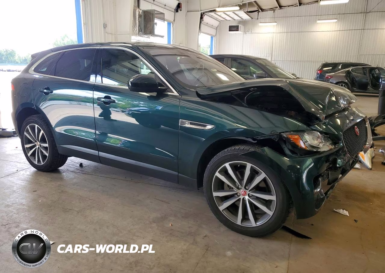 2017 Jaguar F-Pace Prestige VIN:SADCK2BV5HA897161 - 4