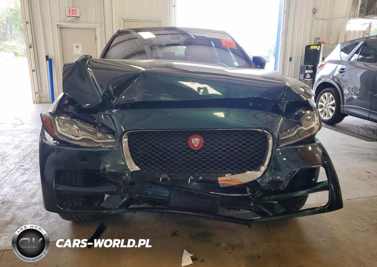 2017 Jaguar F-Pace Prestige VIN:SADCK2BV5HA897161 - 5