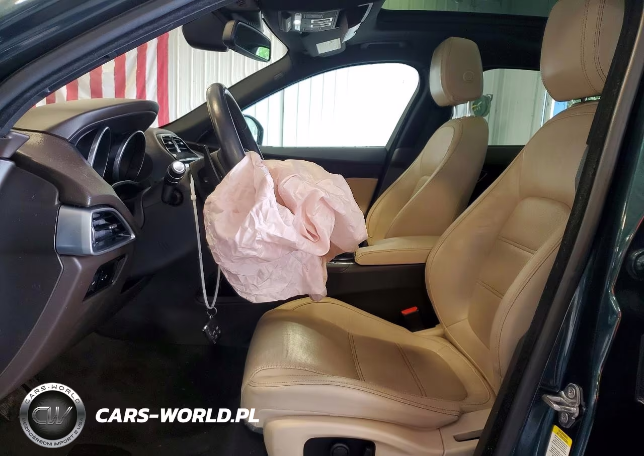 2017 Jaguar F-Pace Prestige VIN:SADCK2BV5HA897161 - 7