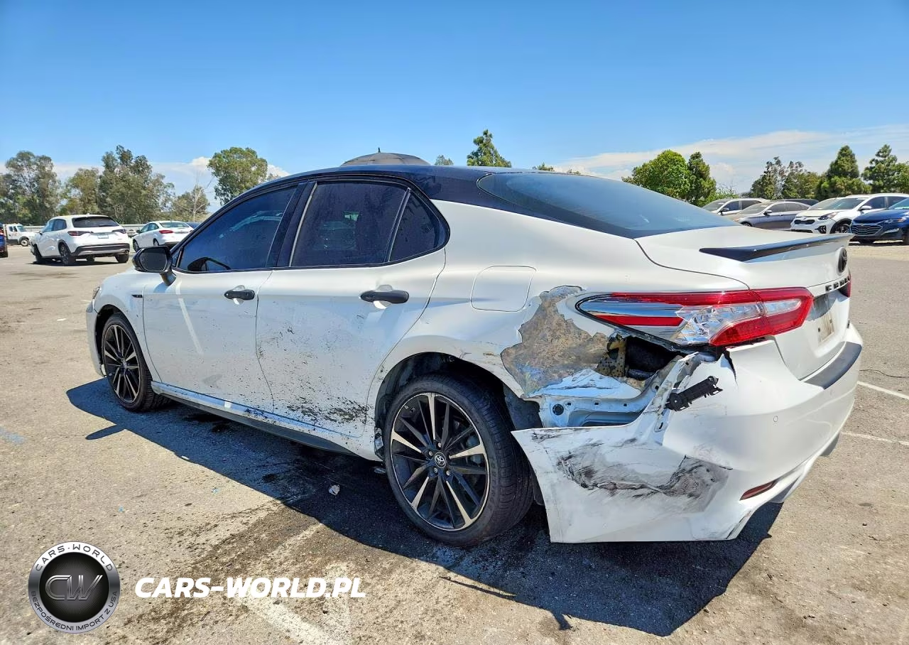 2018 Toyota Camry Xse VIN:4T1B61HK9JU086739 - 2
