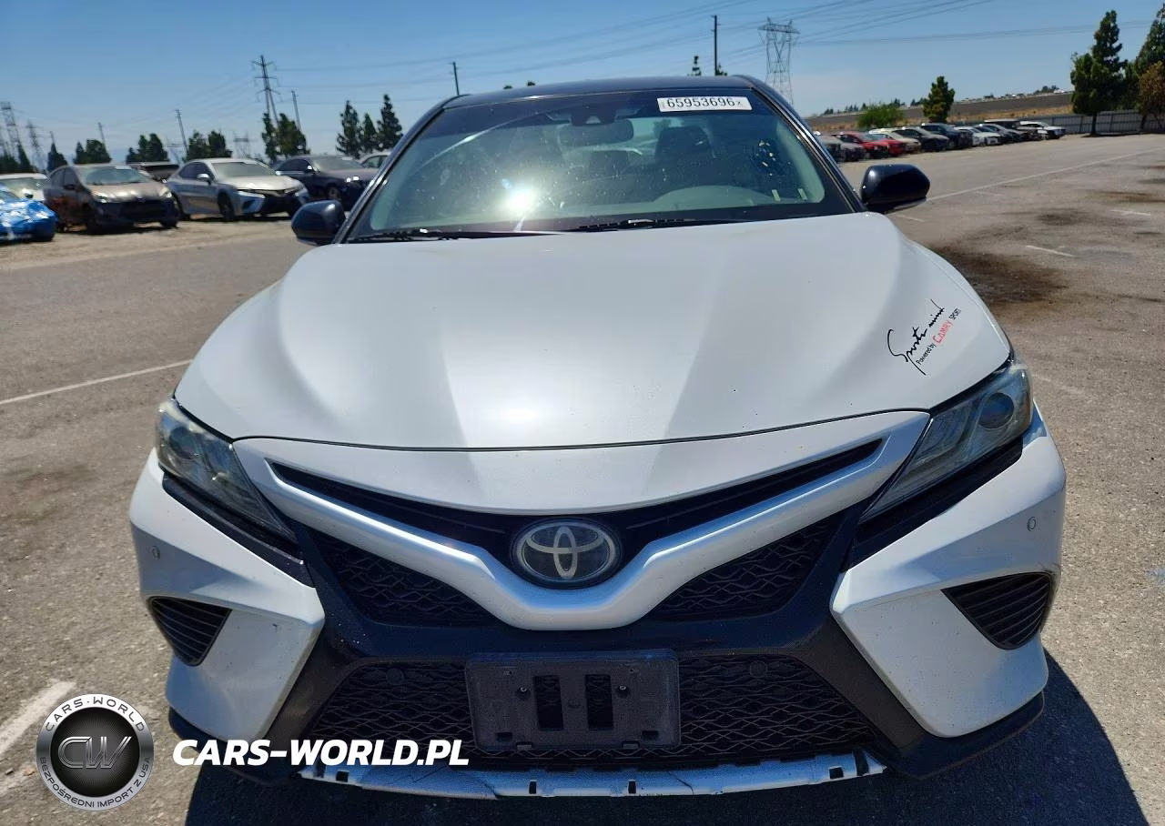 2018 Toyota Camry Xse VIN:4T1B61HK9JU086739 - 5