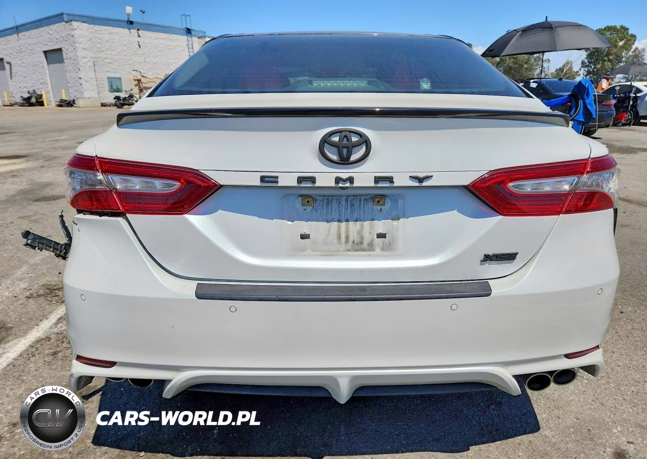 2018 Toyota Camry Xse VIN:4T1B61HK9JU086739 - 6