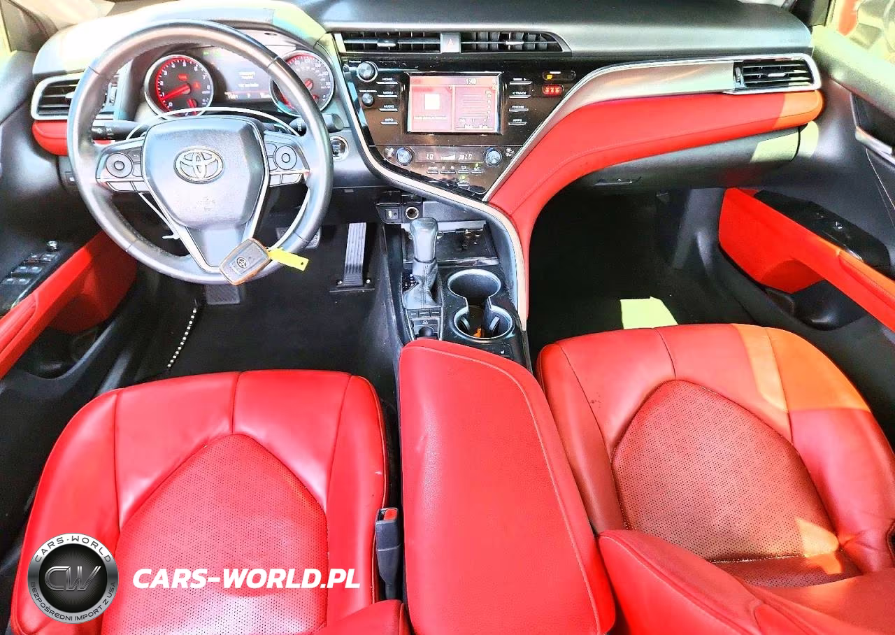 2018 Toyota Camry Xse VIN:4T1B61HK9JU086739 - 8
