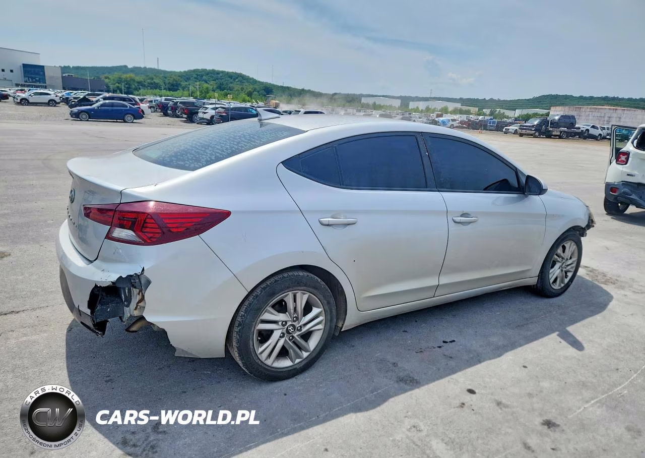 2019 Hyundai Elantra Sel VIN:KMHD84LF3KU745866 - 3