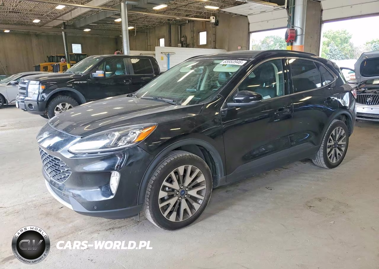 2020 Ford Escape Titanium – zdjęcie 1 z 13