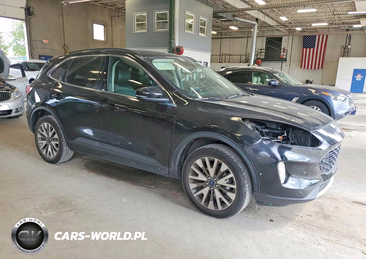 2020 Ford Escape Titanium VIN:1FMCU9J98LUA56585 - 4