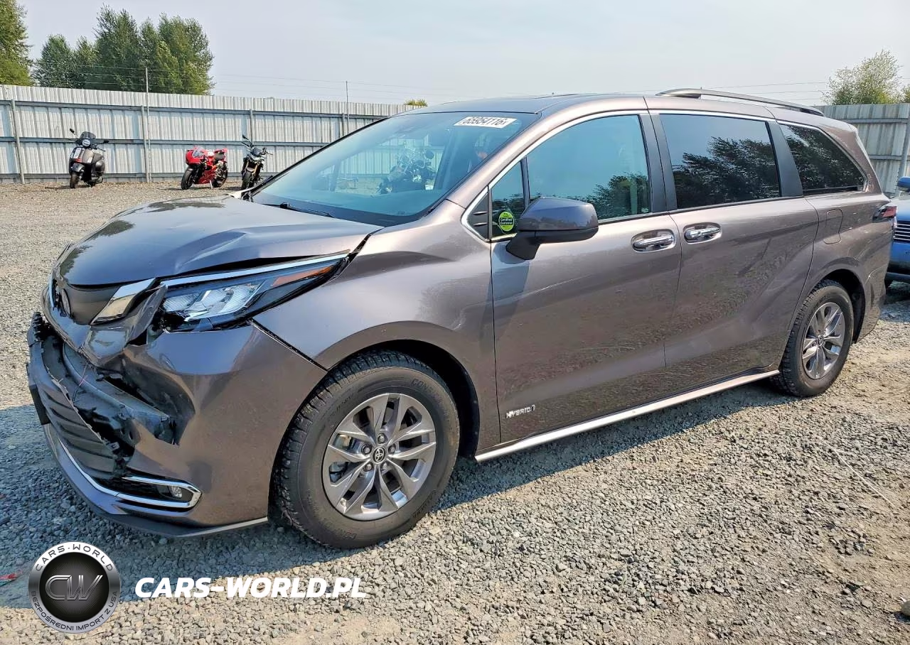 2021 Toyota Sienna Xle