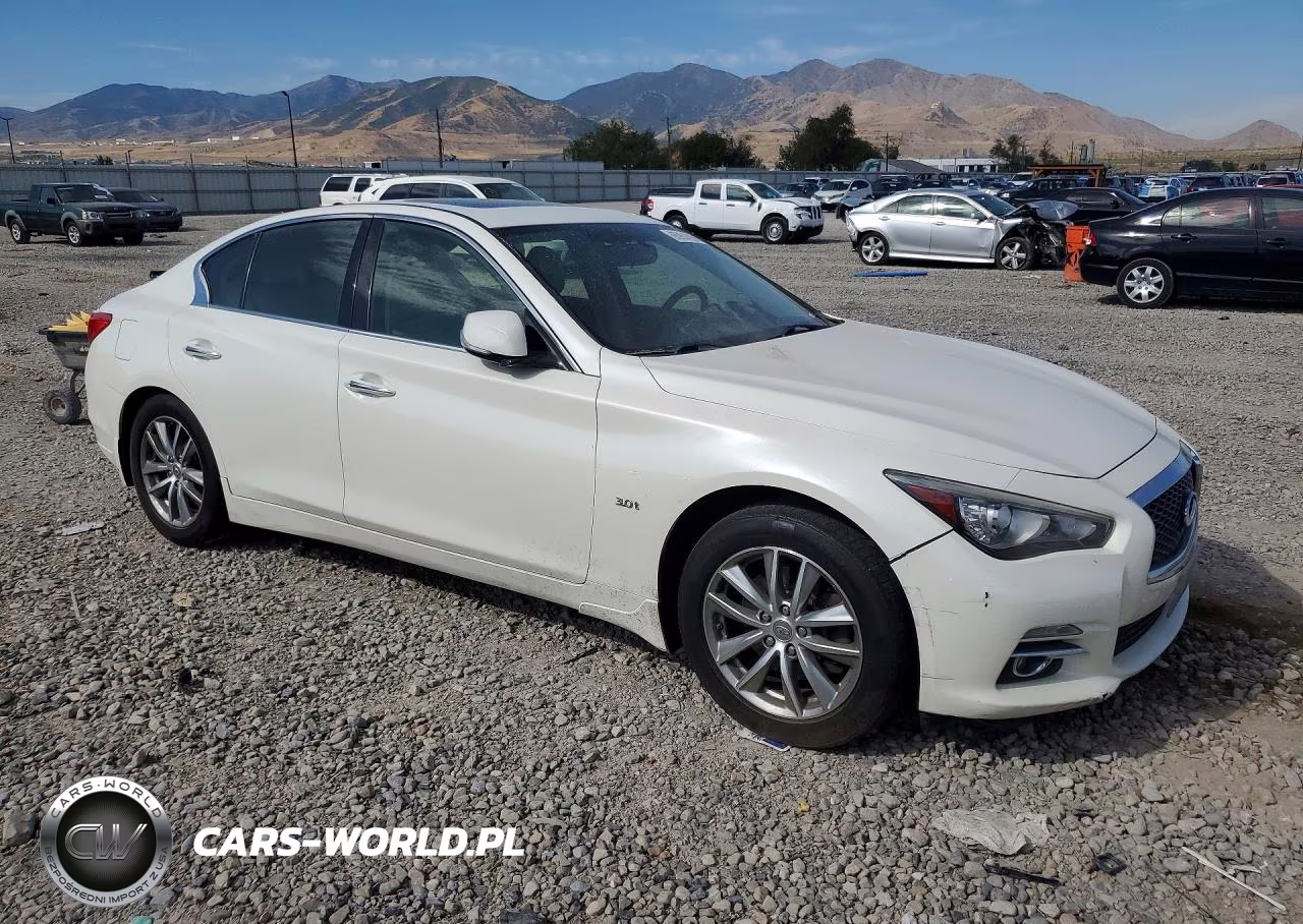 2017 Infiniti Q50 3.0T Premium VIN:JN1EV7AR4HM839492 - 4