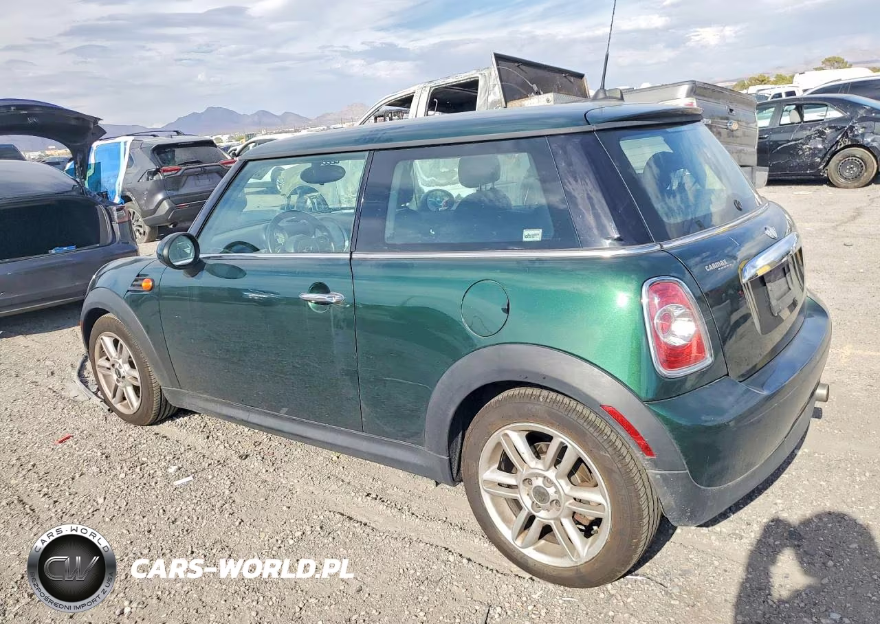 2012 Mini Cooper VIN:WMWSU3C5XCT184577 - 2