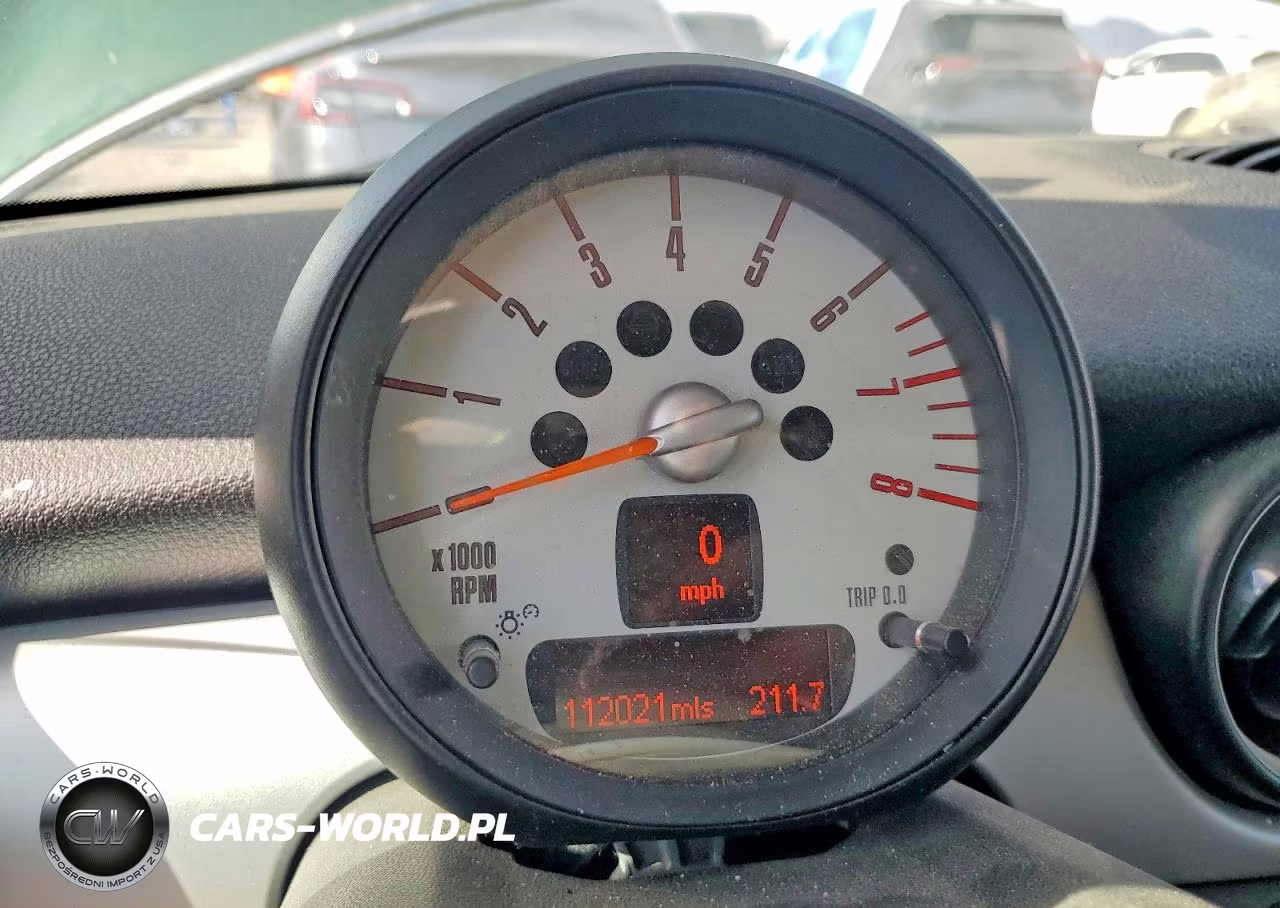 2012 Mini Cooper VIN:WMWSU3C5XCT184577 - 9