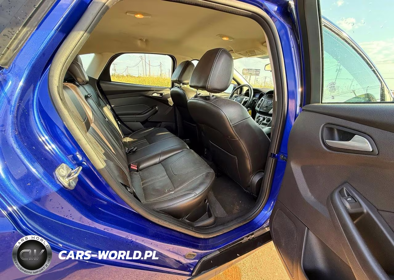 2014 Ford Focus Se VIN:1FADP3K23EL333401 - 6