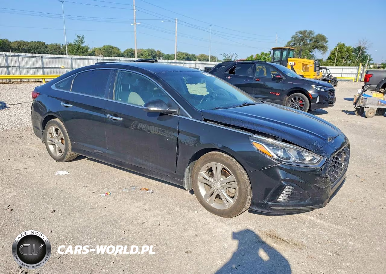 2018 Hyundai Sonata Sel+ VIN:5NPE34AF6JH712489 - 4