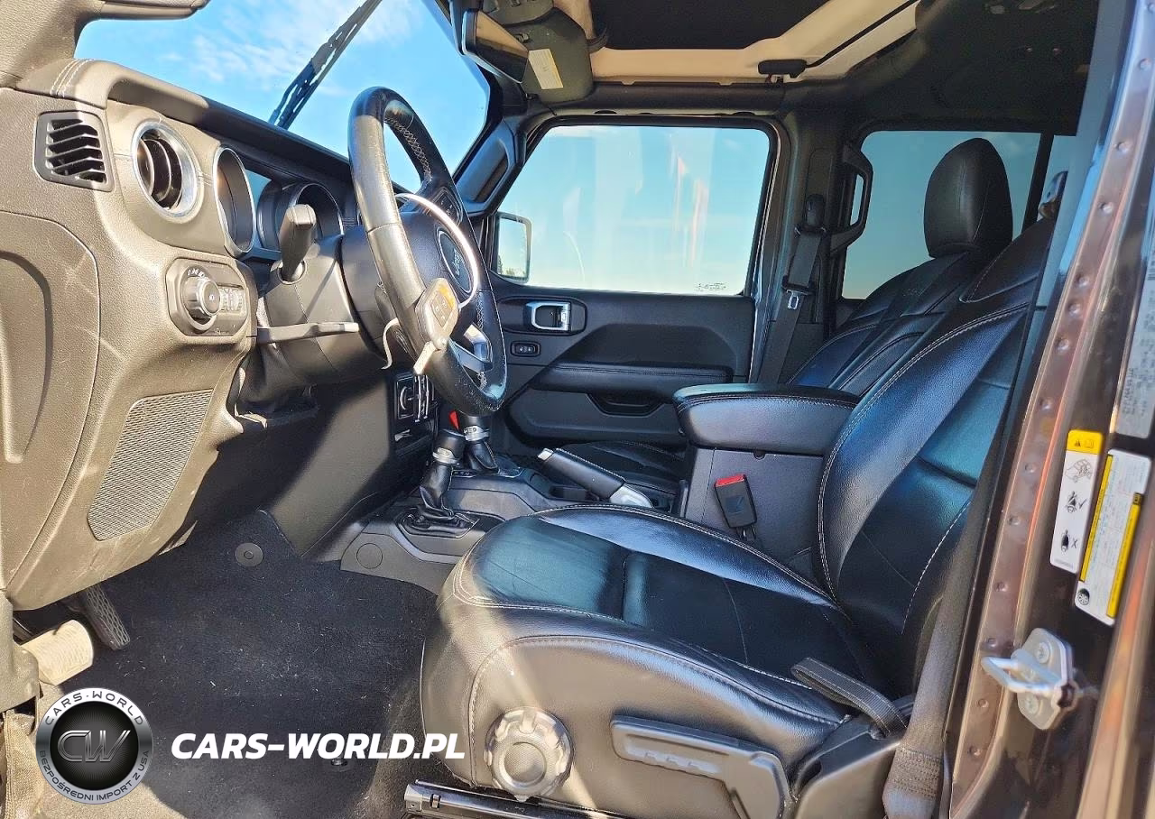 2018 Jeep Wrangler Unlimited Sahara VIN:1C4HJXEG2JW311216 - 7
