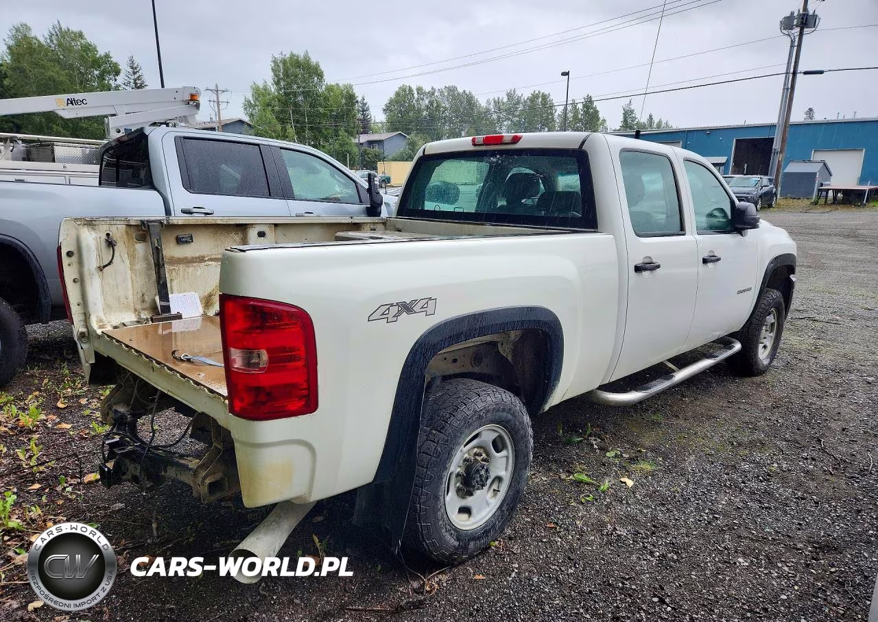 2012 Chevrolet Silverado K2500 Heavy Duty VIN:1GC1KVC82CF153428 - 3