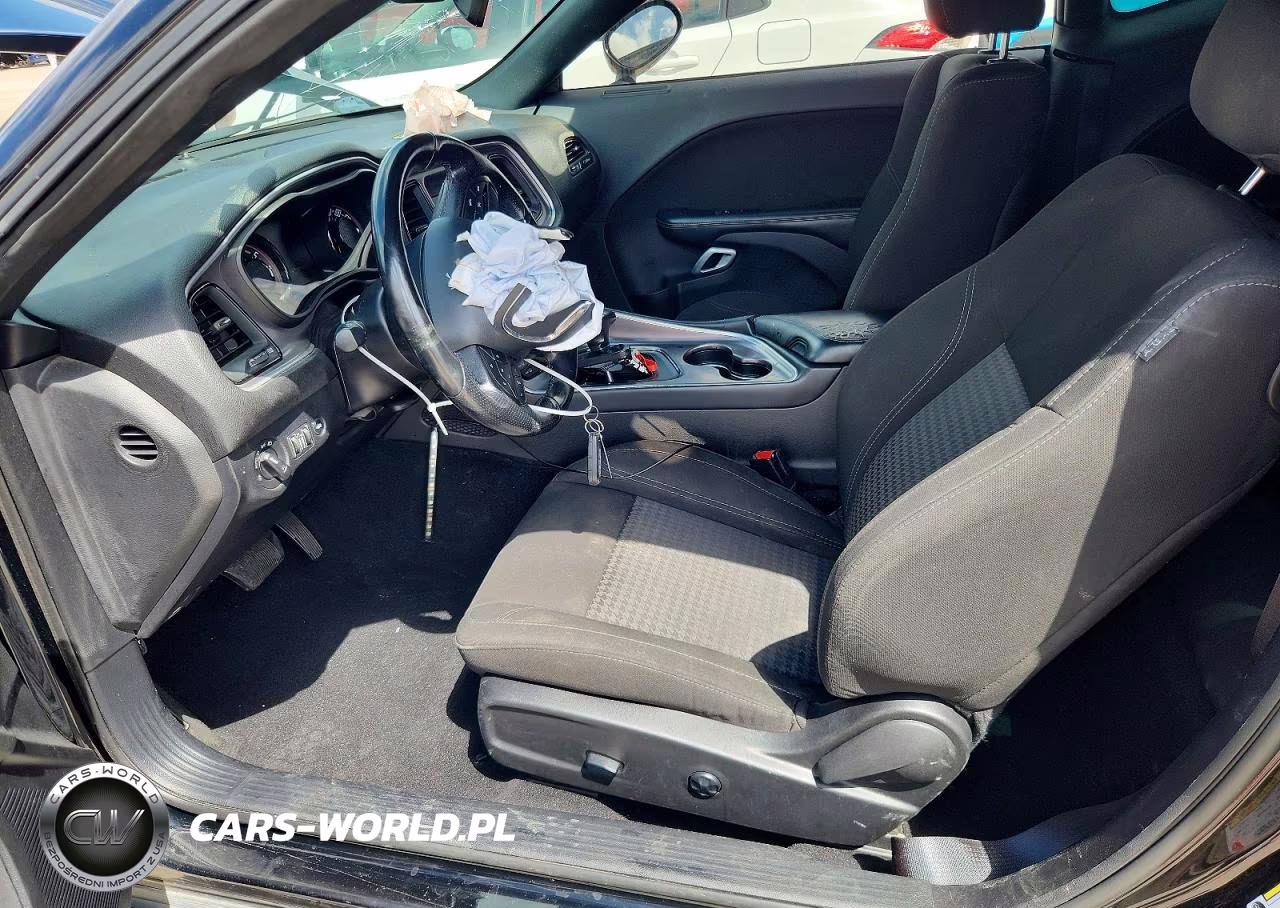 2021 Dodge Challenger Sxt VIN:2C3CDZAG0MH509884 - 7