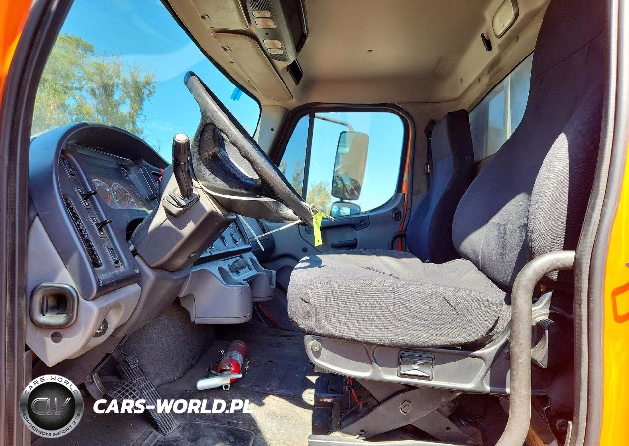 2018 Freightliner M2 106 Medium Duty VIN:1FVHCYFE2JHJU0084 - 7