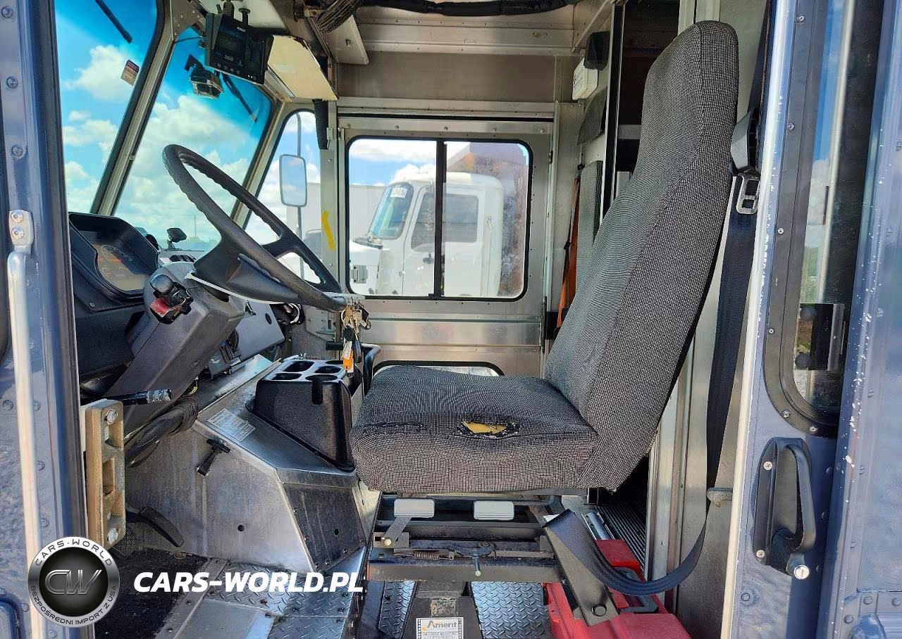 2020 Freightliner Mt45G Chassis Delivery Truck VIN:4UZAC2EA0LCMH8065 - 7