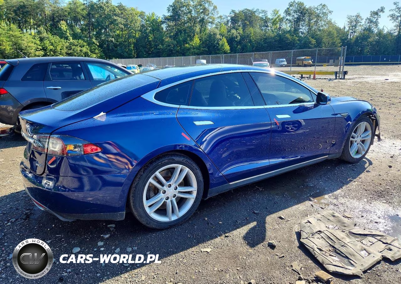 2016 Tesla Model S VIN:5YJSA1E2XGF128926 - 3