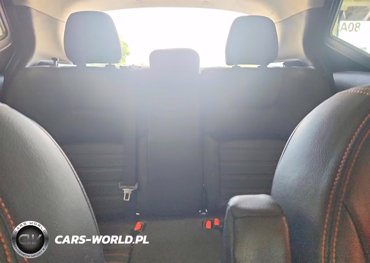 2019 Nissan Kicks Sr VIN:3N1CP5CU7KL529376 - 10