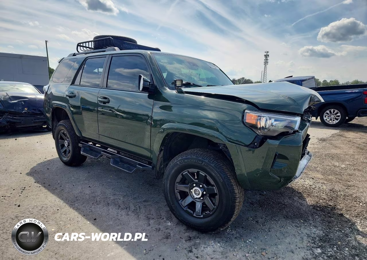 2021 Toyota 4Runner Trail Edition VIN:JTEBU5JRXM5928023 - 4