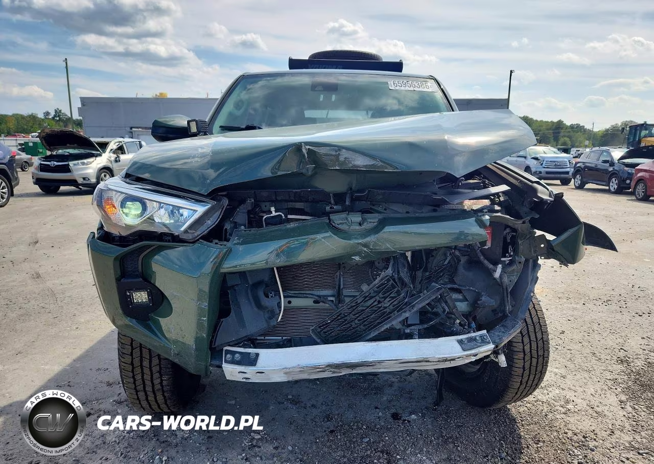 2021 Toyota 4Runner Trail Edition VIN:JTEBU5JRXM5928023 - 5