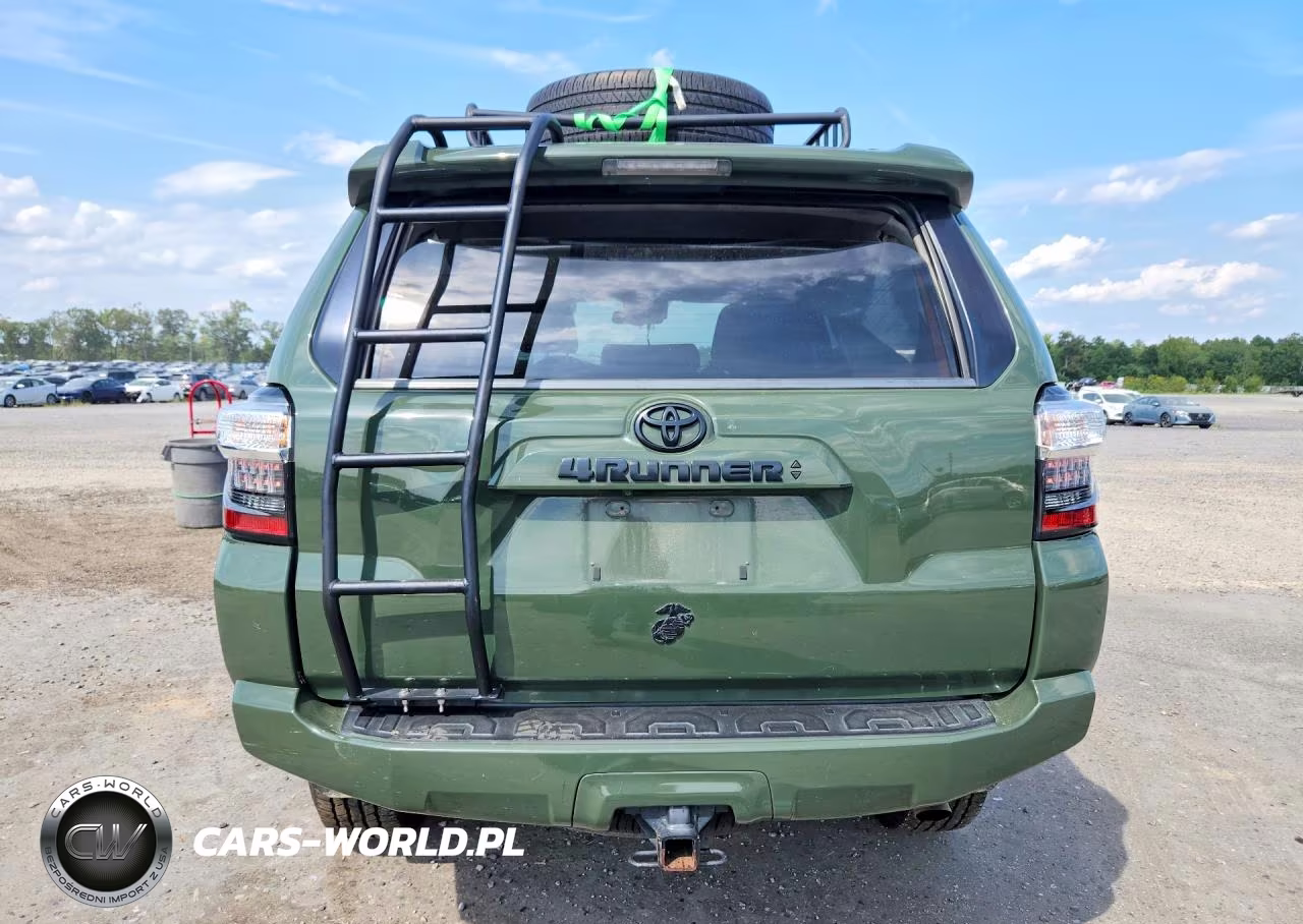 2021 Toyota 4Runner Trail Edition VIN:JTEBU5JRXM5928023 - 6