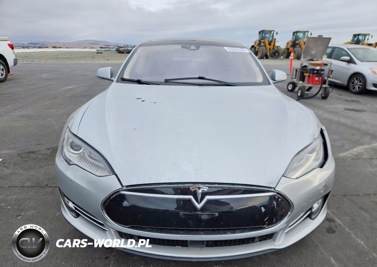 2014 Tesla Model S VIN:5YJSA1S11EFP49478 - 5