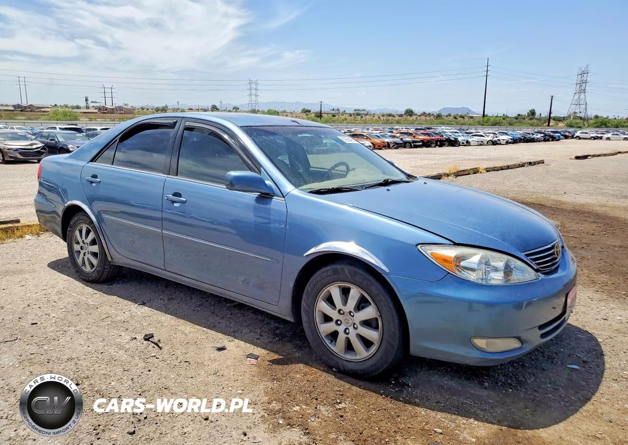 2004 Toyota Camry Xle VIN:4T1BE32KX4U889359 - 4