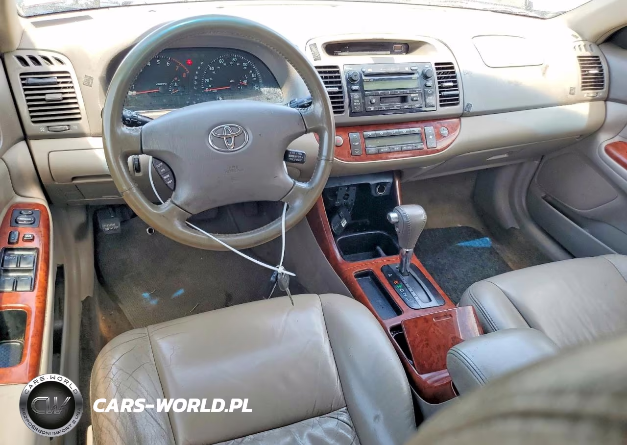 2004 Toyota Camry Xle VIN:4T1BE32KX4U889359 - 8
