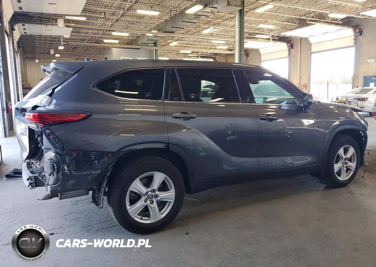 2020 Toyota Highlander Le VIN:5TDBZRBH7LS004358 - 3