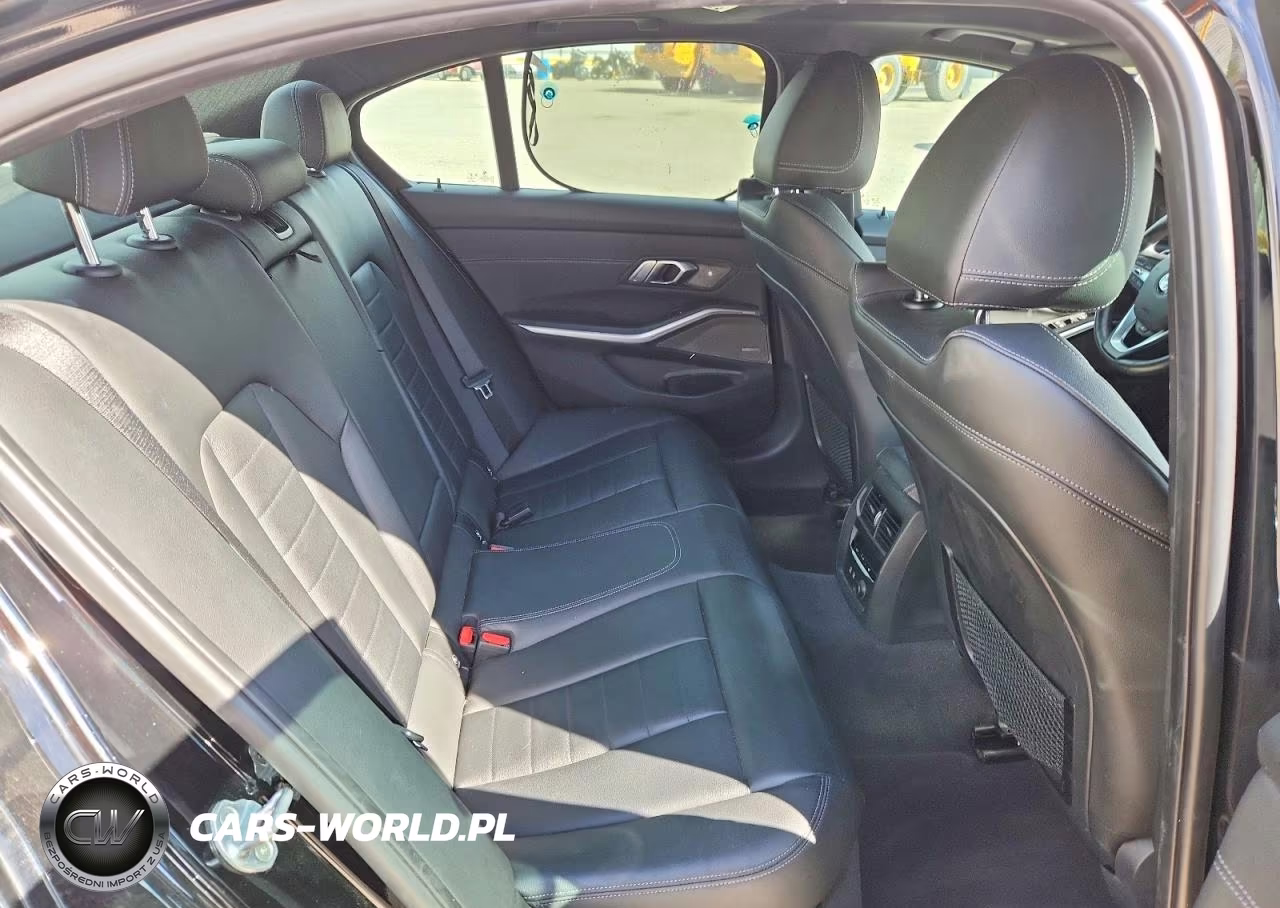 2019 BMW 330I VIN:WBA5R1C51KAE81978 - 10