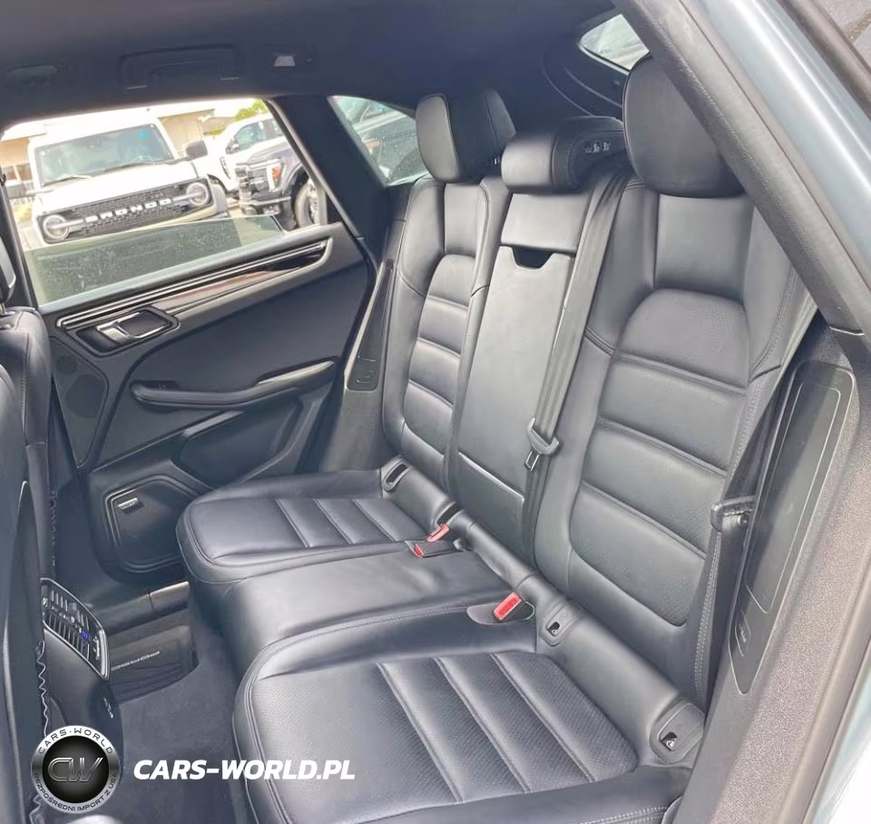 2020 Porsche Macan S VIN:WP1AB2A57LLB30671 - 6
