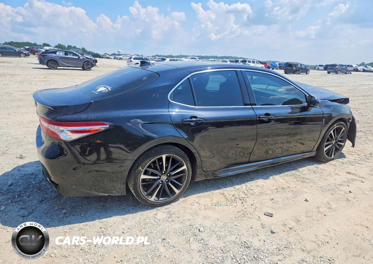2020 Toyota Camry Xse VIN:4T1K61AK2LU960751 - 3