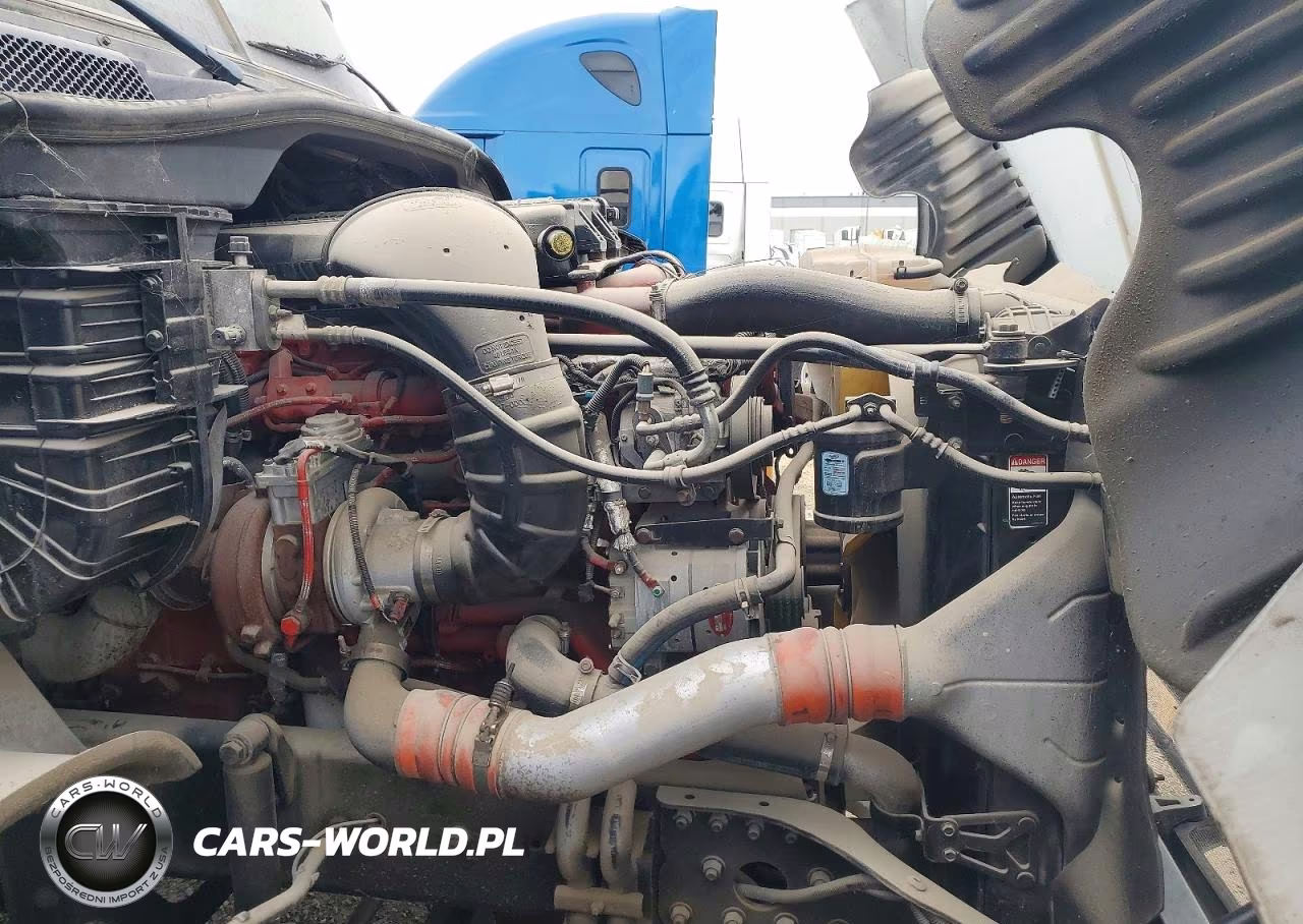2015 Freightliner Cascadia 125 VIN:3AKJGEBG0FDGK3783 - 10