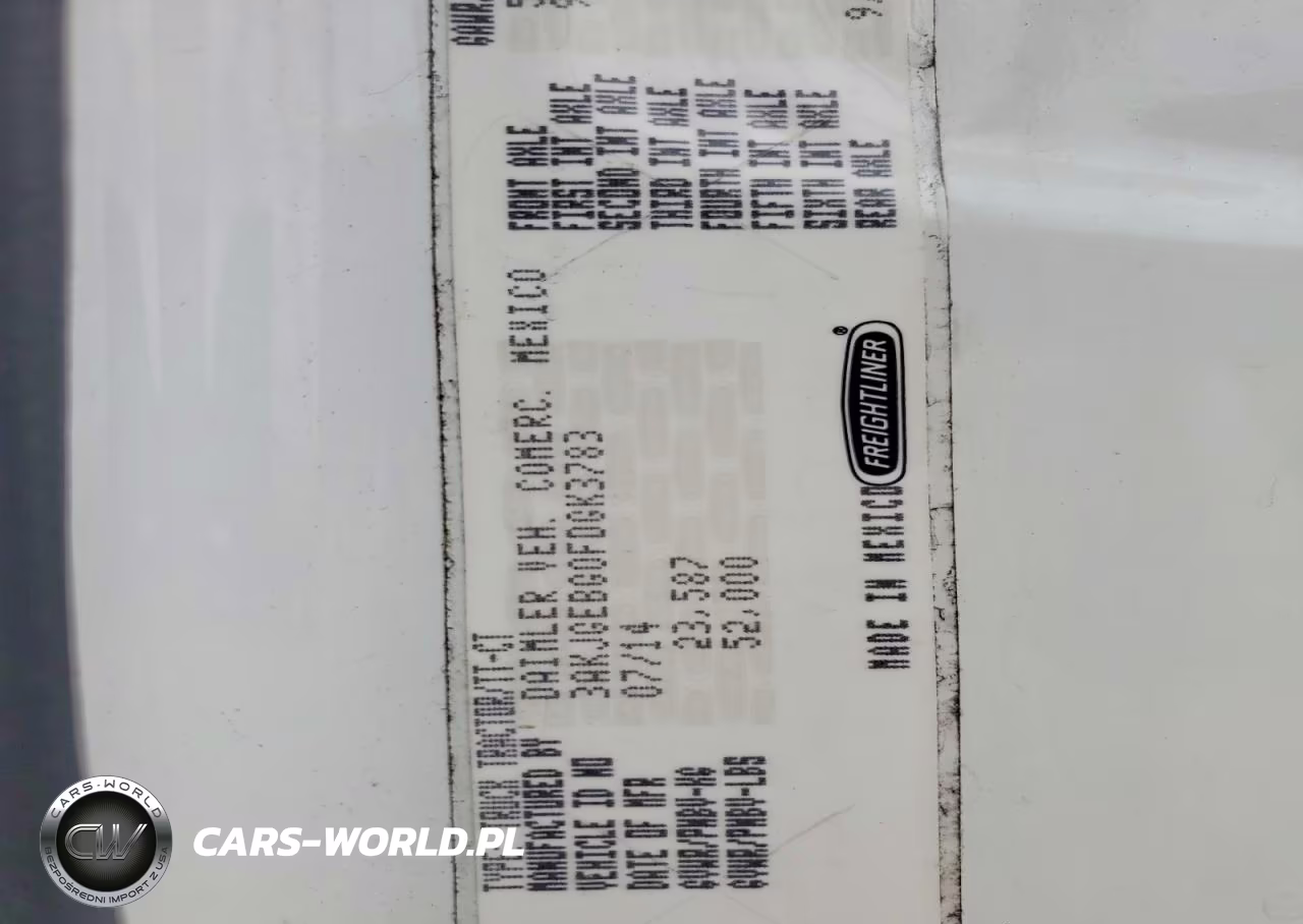 2015 Freightliner Cascadia 125 VIN:3AKJGEBG0FDGK3783 - 11