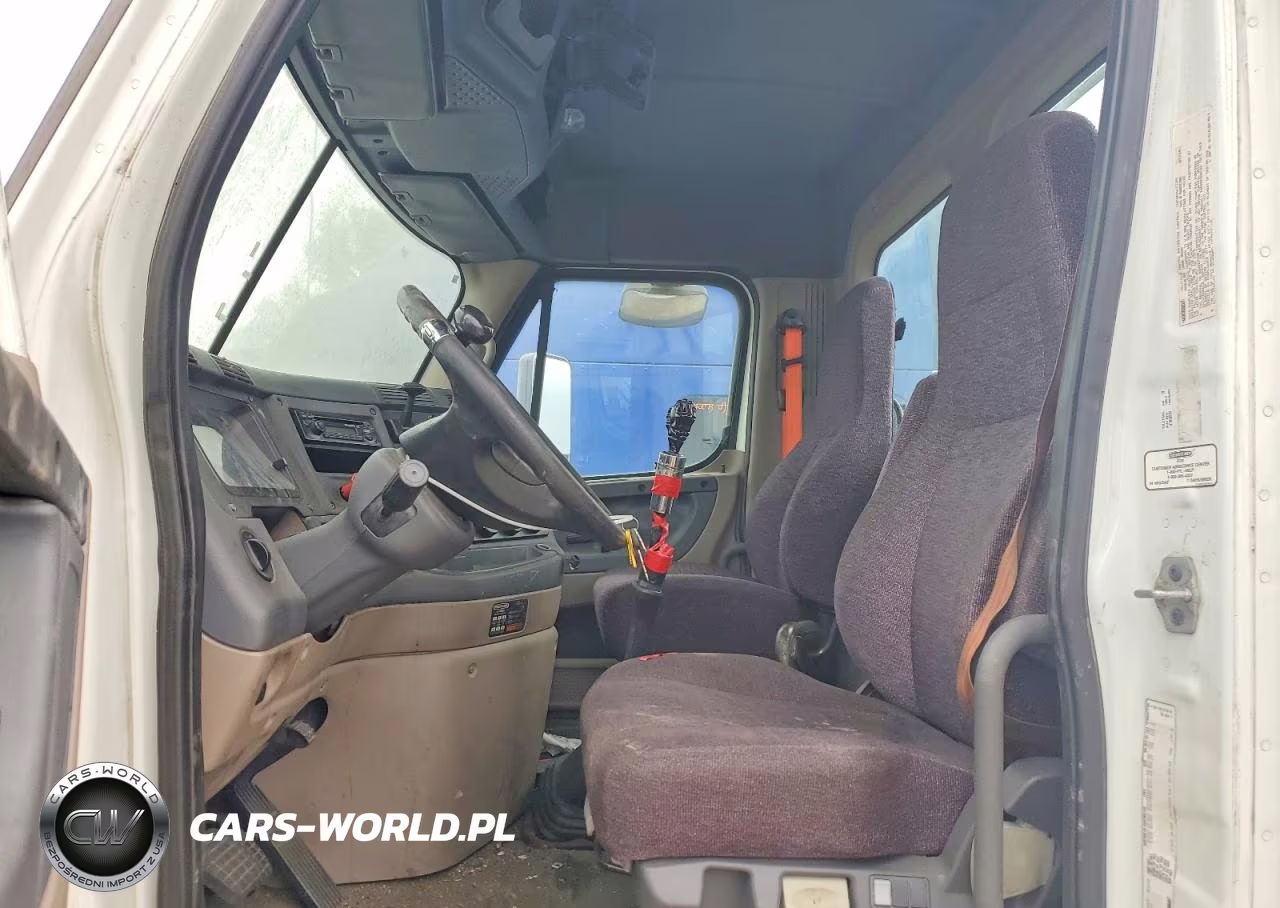 2015 Freightliner Cascadia 125 VIN:3AKJGEBG0FDGK3783 - 7