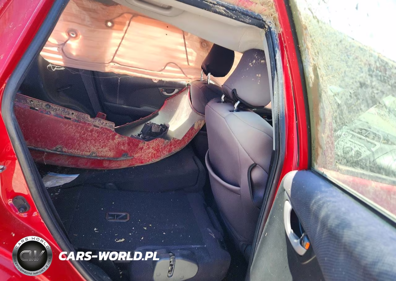 2010 Honda Fit Sport VIN:JHMGE8H47AC038040 - 10