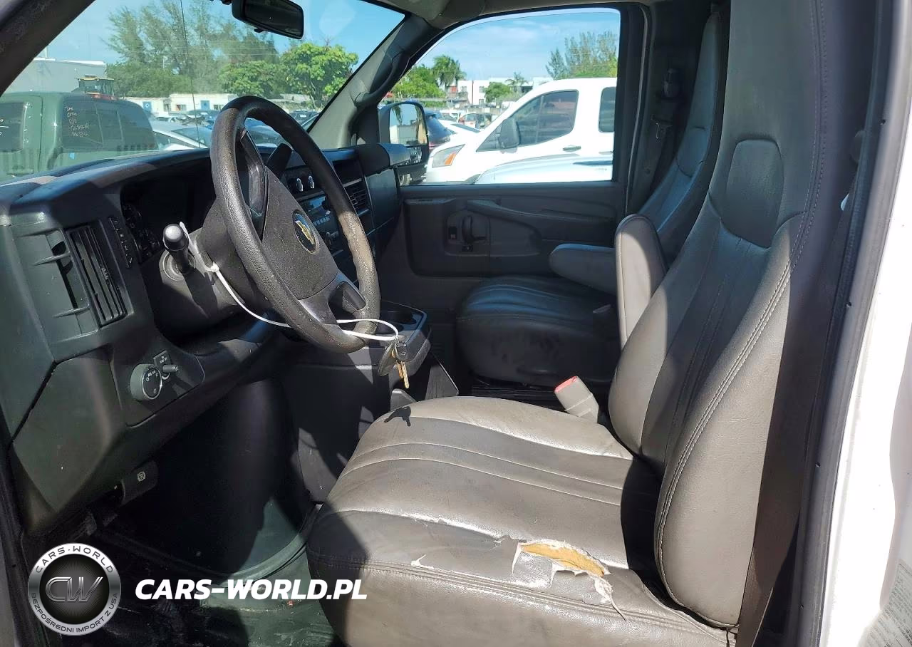 2014 Chevrolet Express G2500 VIN:1GCWGFCA9E1213916 - 7