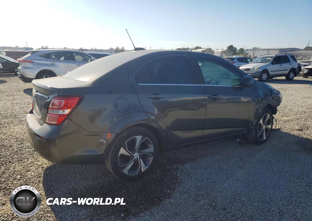 2017 Chevrolet Sonic Premier VIN:1G1JF5SB1H4140652 - 3