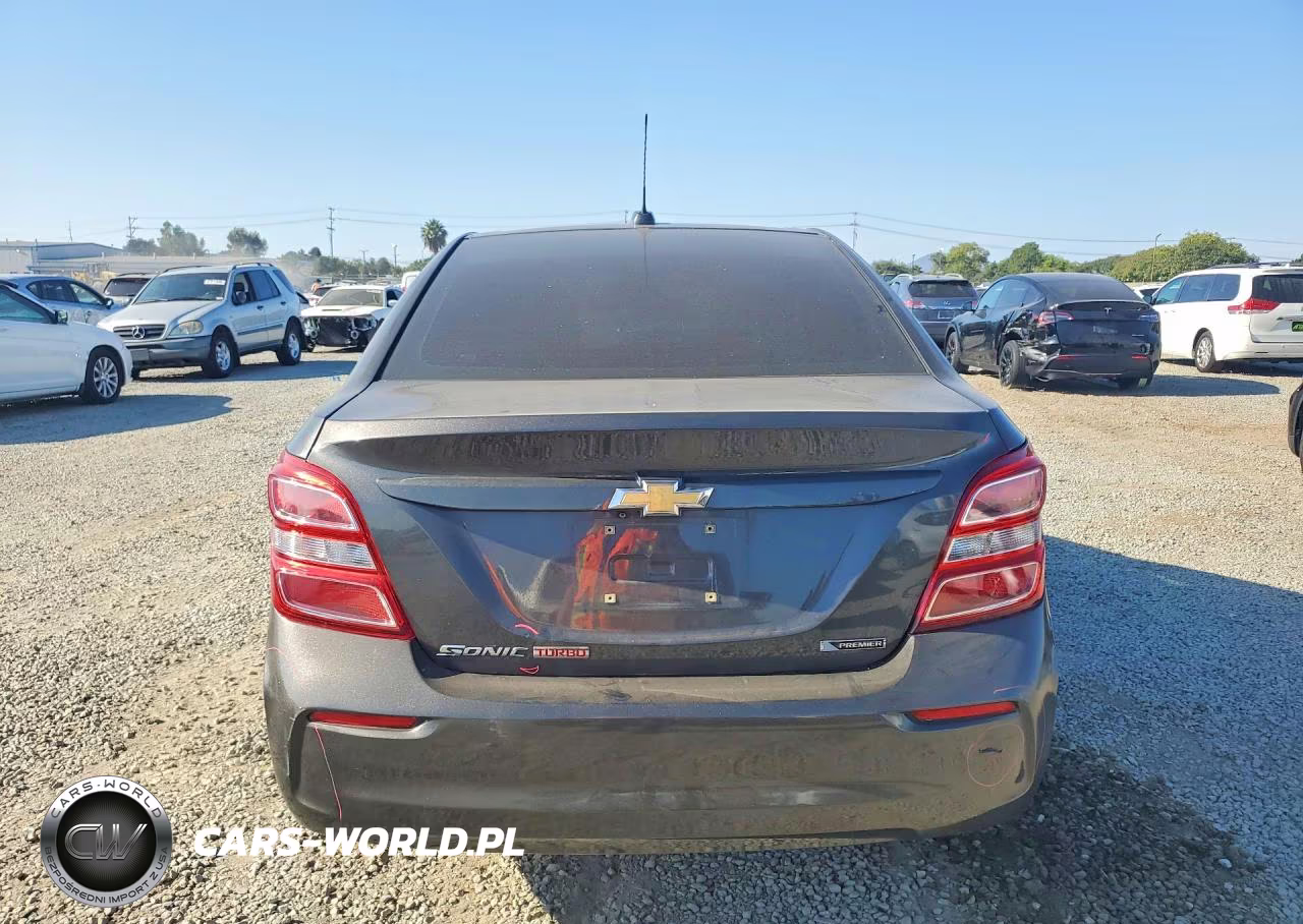 2017 Chevrolet Sonic Premier VIN:1G1JF5SB1H4140652 - 6