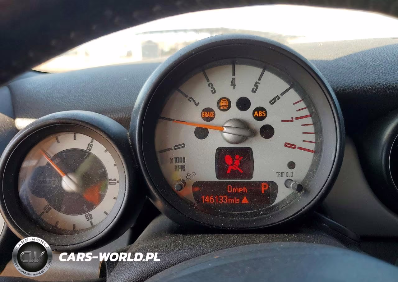 2011 Mini Cooper VIN:WMWZN3C56BT133734 - 9