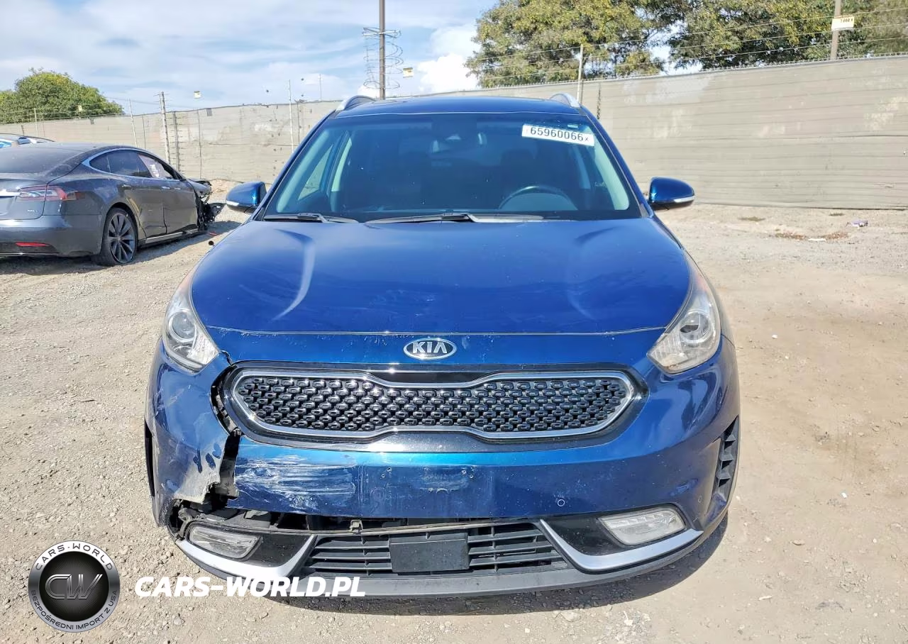2017 Kia Niro Ex Touring VIN:KNDCE3LC6H5047909 - 5