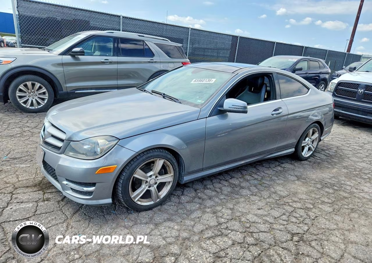 2013 Mercedes-Benz C 250 – zdjęcie 1 z 12
