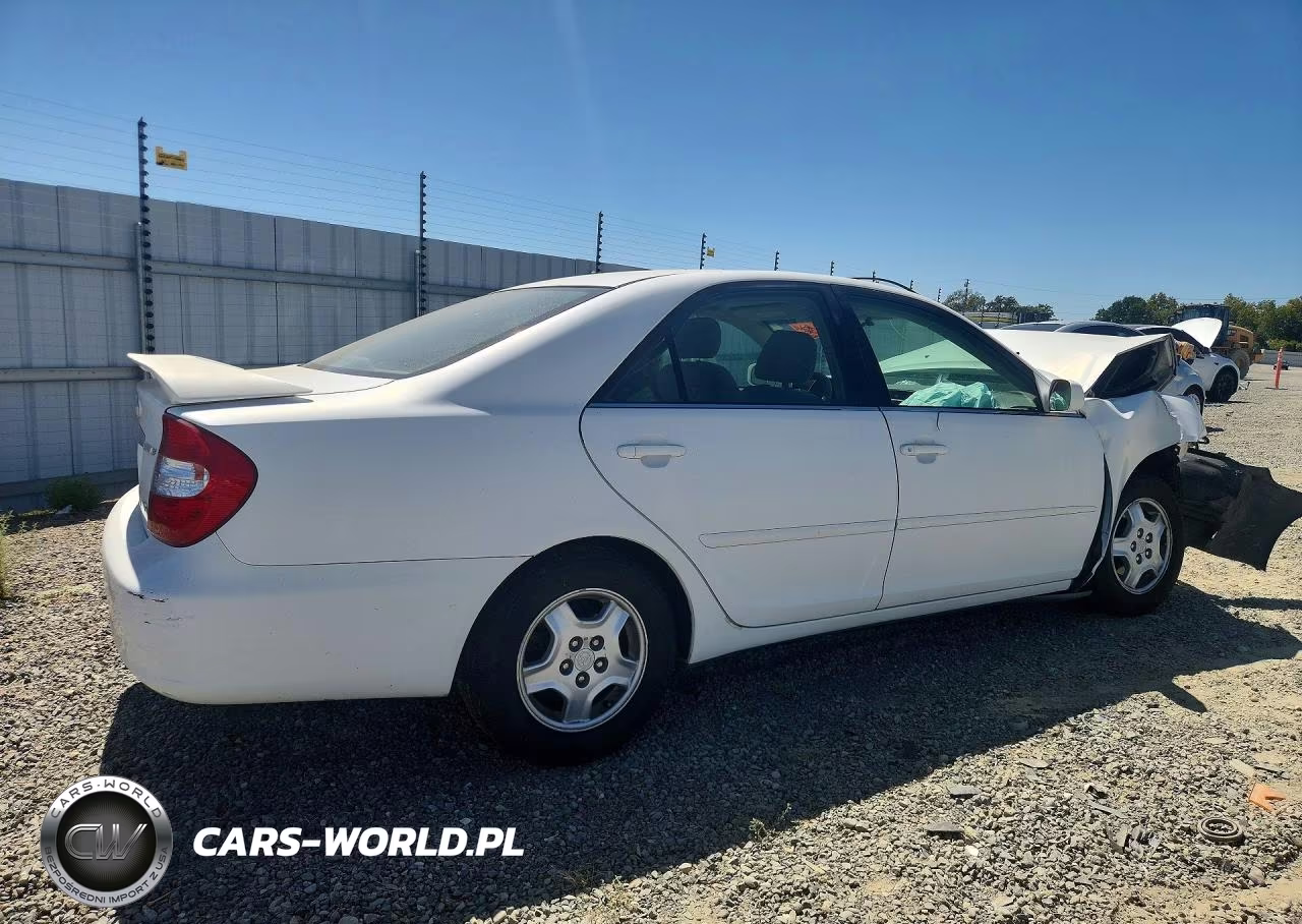 2003 Toyota Camry Le V6 VIN:4T1BF32K73U043623 - 3