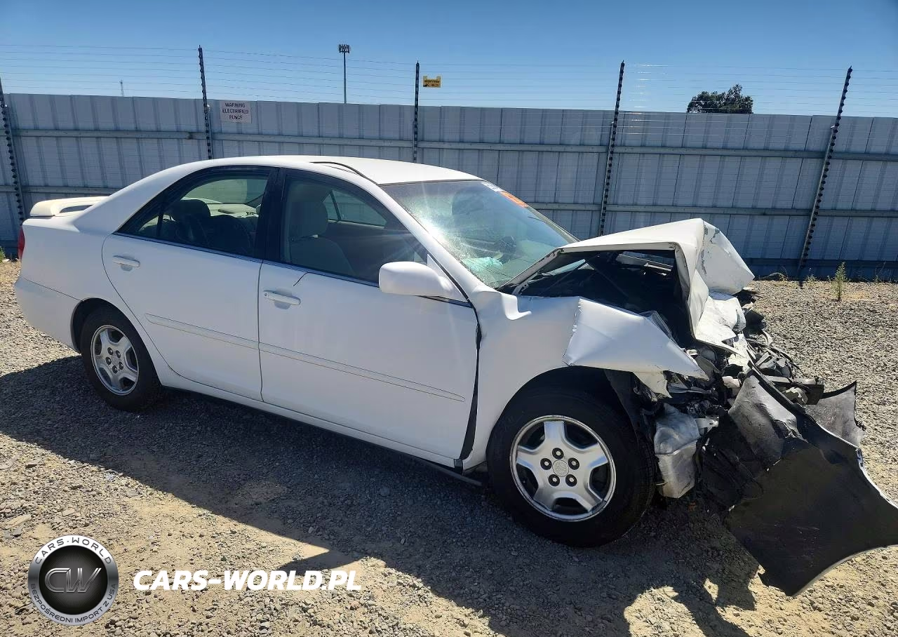 2003 Toyota Camry Le V6 VIN:4T1BF32K73U043623 - 4